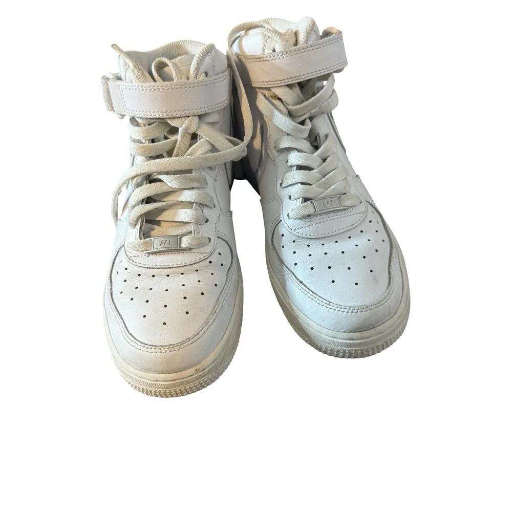 Nike Air Force 1 LE Mid Triple White Sneakers Shoes GS DH2933-111 Youth Size 6.5